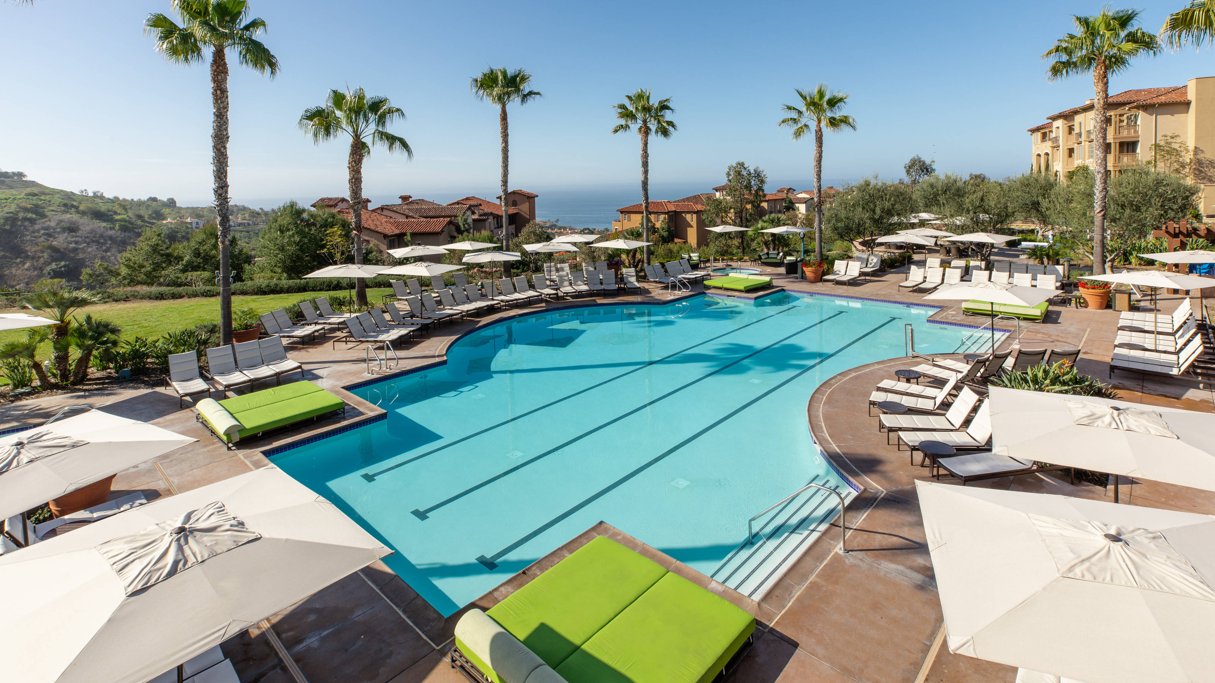 VacationCandy :: Sweet Luxury Resort Vacation Rentals at a Discount